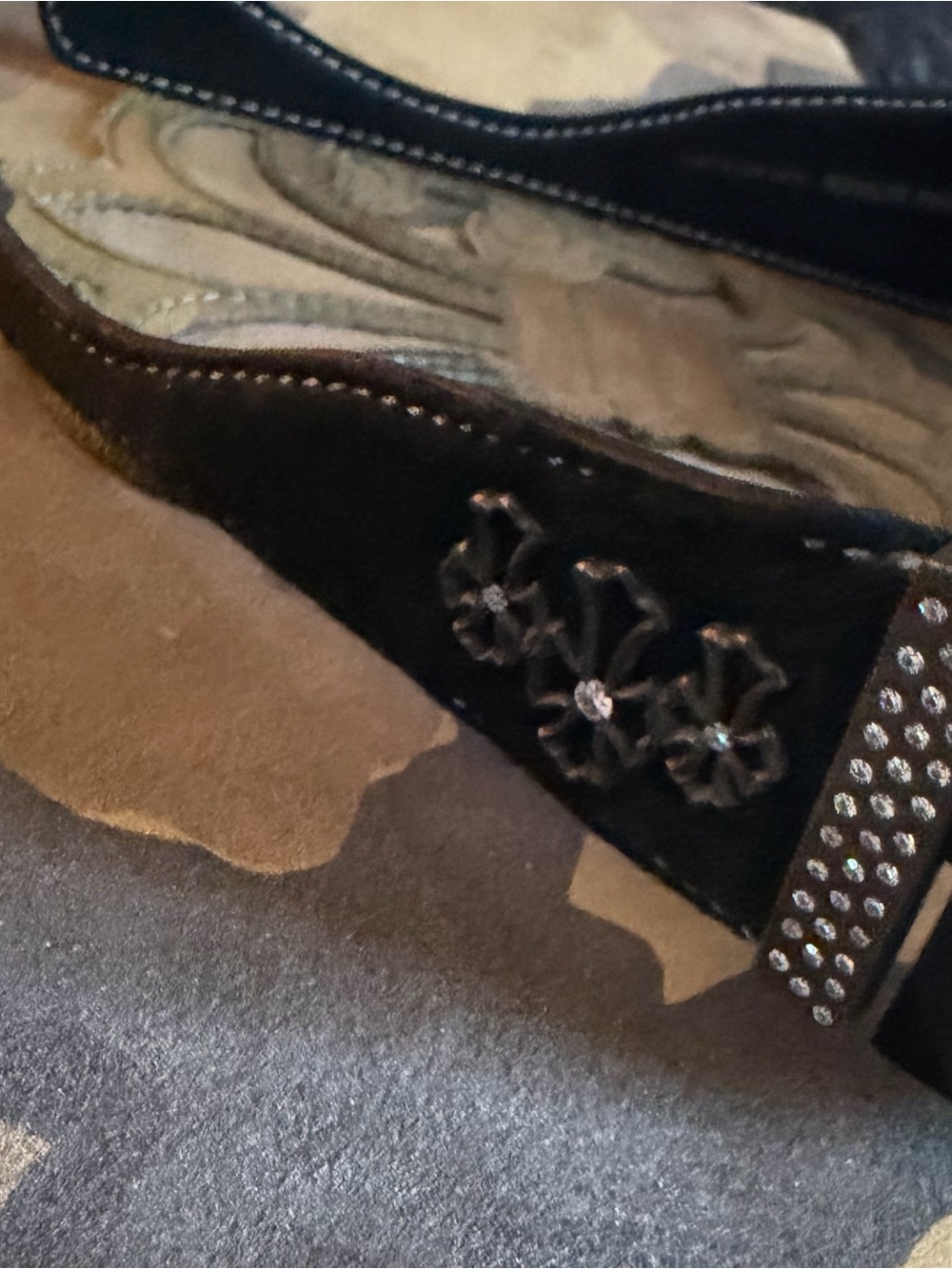 Chrome Hearts Hard James Pony
Hair Diamond Sunglasses - Picture 9 of 12
